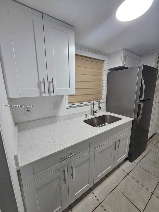 3 of 8 - 12500 Ne 5th Ave 101, North Miami, FL