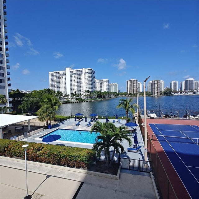 3 of 56 - 2750 Ne 183rd St 301, Aventura, FL
