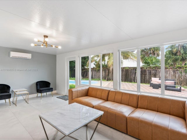 1 of 22 - 5731 Sw 54th Ter, Davie, FL