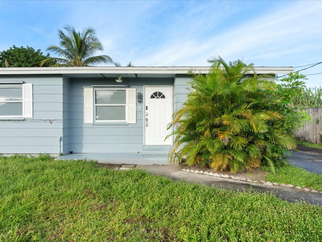 3 of 22 - 5731 Sw 54th Ter, Davie, FL