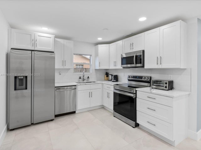 5 of 22 - 5731 Sw 54th Ter, Davie, FL
