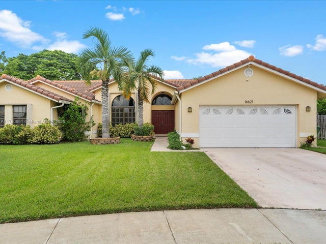 1 of 49 - 16621 Royal Poinciana Ct, Weston, FL