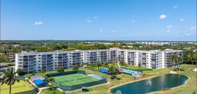 1 of 4 - 691 S Hollybrook Dr 104, Pembroke Pines, FL