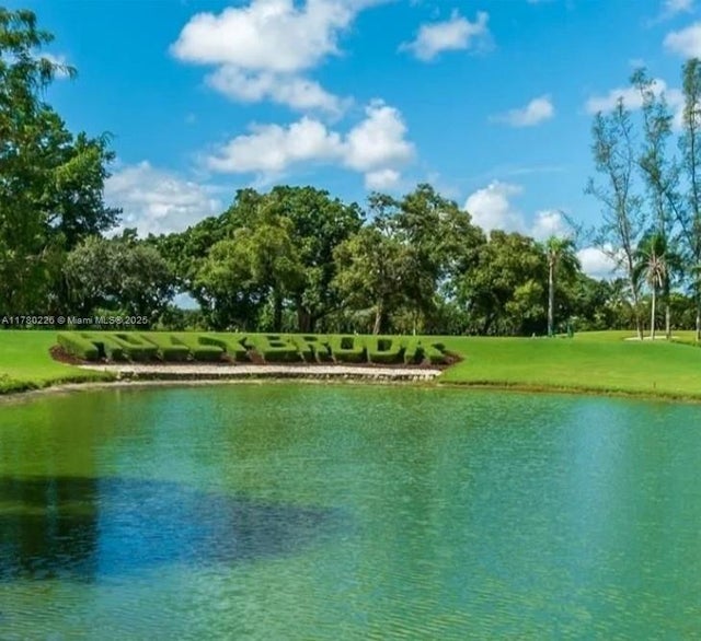 2 of 4 - 691 S Hollybrook Dr 104, Pembroke Pines, FL