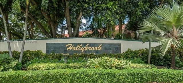 3 of 4 - 691 S Hollybrook Dr 104, Pembroke Pines, FL