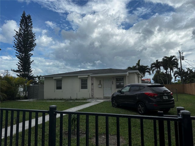 2 of 31 - 7540 Sw 37th St, Miami, FL