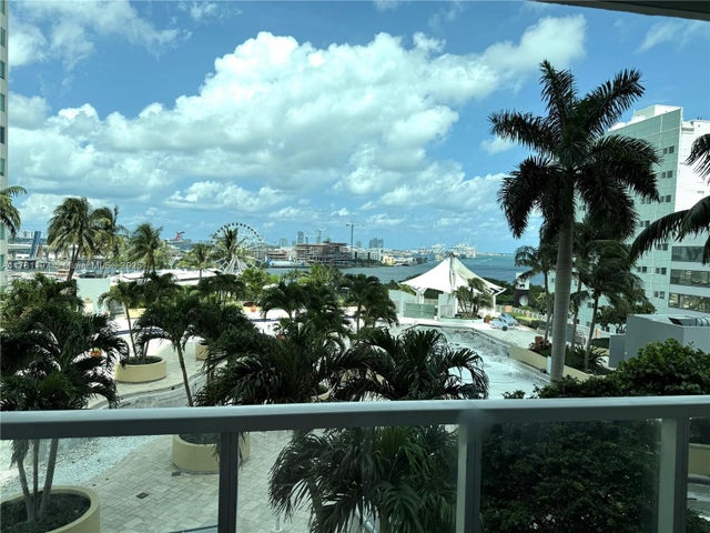 4 of 23 - 253 Ne 2nd St 1003, Miami, FL