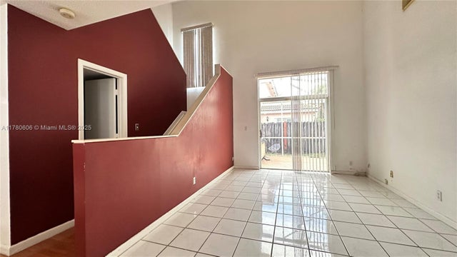 4 of 34 - 4764 Nw 6th Pl, Coconut Creek, FL