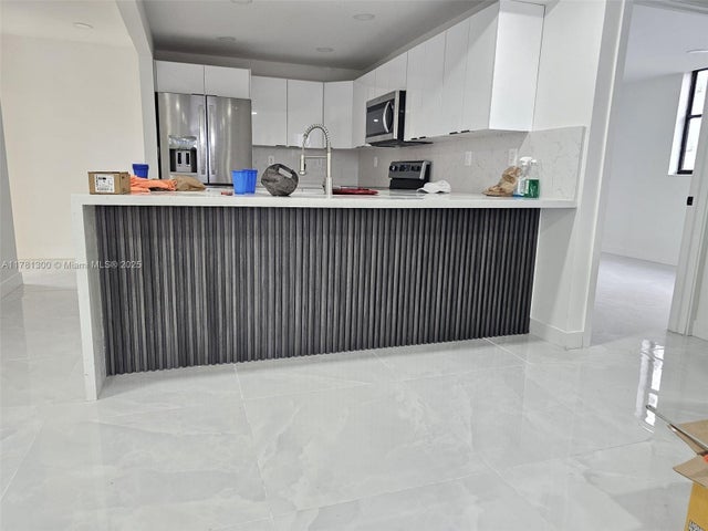 1 of 13 - 7125 Bay Dr 506, Miami Beach, FL