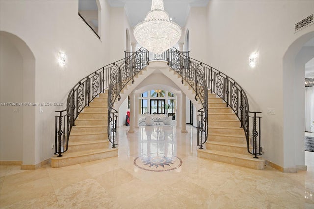 4 of 50 - 3300 Ne 171st St, North Miami Beach, FL