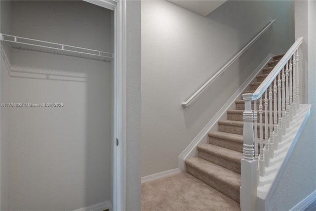 5 of 49 - 4974 Greenway Dr, Hollywood, FL