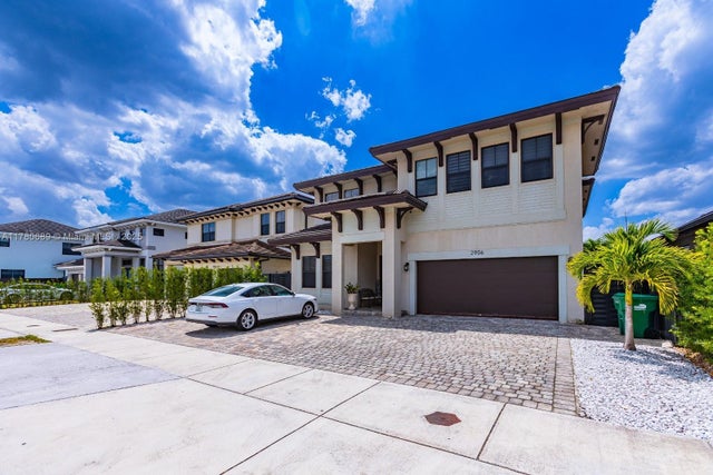 4 of 27 - 2906 Sw 150th Ct, Miami, FL