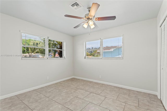 4 of 15 - 1510 W Terrace Dr, Lake Worth, FL
