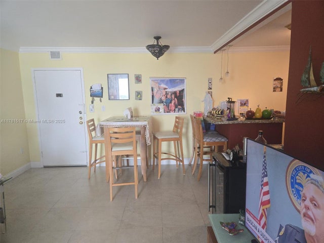 3 of 7 - 6900 Bay Dr 8i, Miami Beach, FL