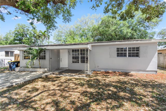 1 of 13 - 4630 Sw 25th Ter, Dania Beach, FL