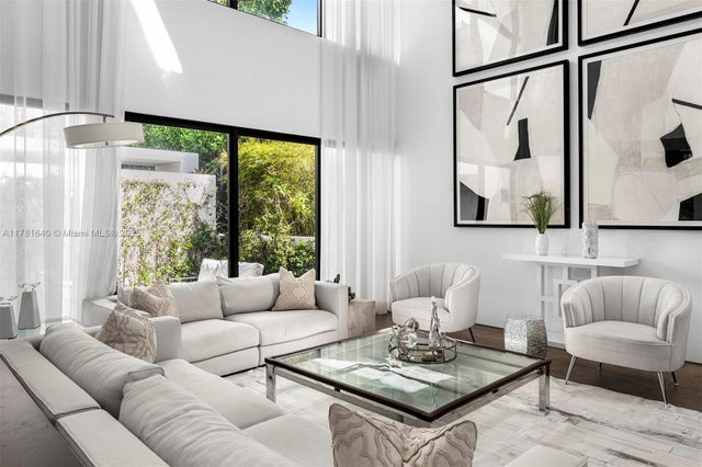 5 of 23 - 2031 S Miami Ave, Miami, FL