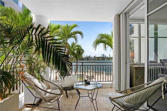 1 of 18 - 1 Century Ln 309, Miami Beach, FL