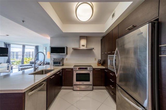 3 of 21 - 250 Sunny Isles Blvd 3-805, Sunny Isles Beach, FL