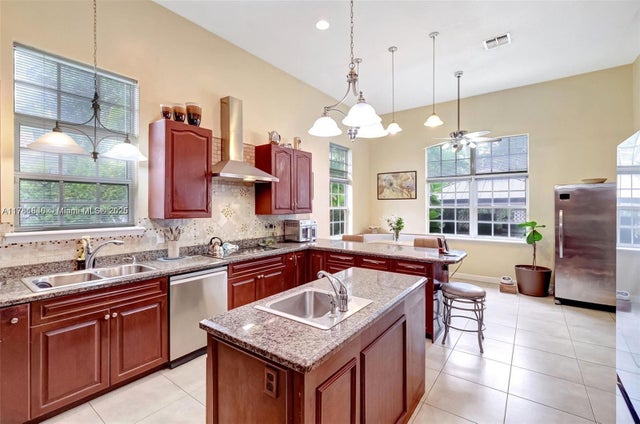 4 of 35 - 139 Nw 102nd St, Miami Shores, FL