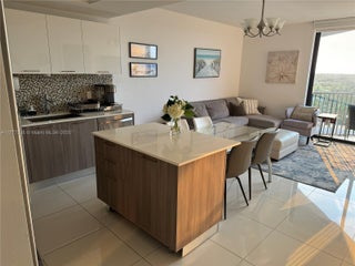 Photo of Listing #A11777305