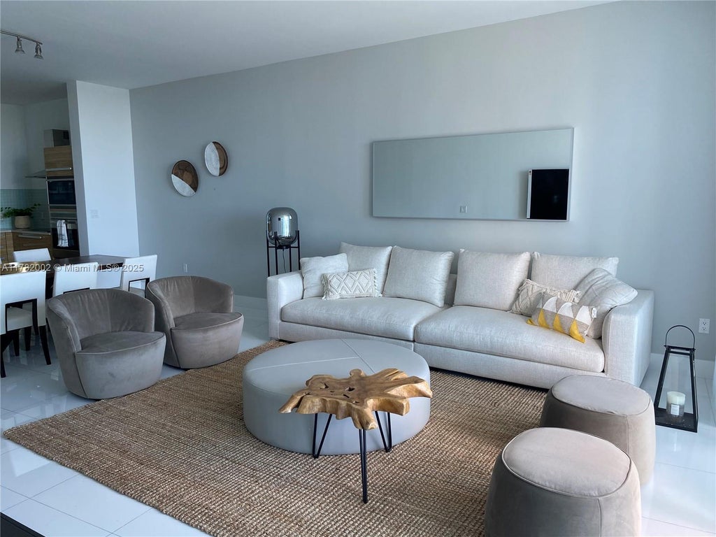 2020 N Bayshore Dr 1203, Miami