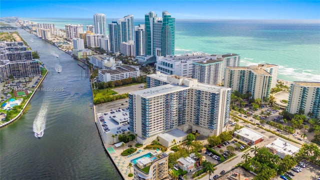 3 of 52 - 3800 S Ocean Dr 1114, Hollywood, FL