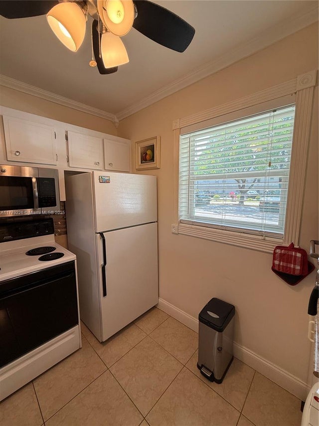 5 of 29 - 3500 Nw 48th Ave 411, Lauderdale Lakes, FL