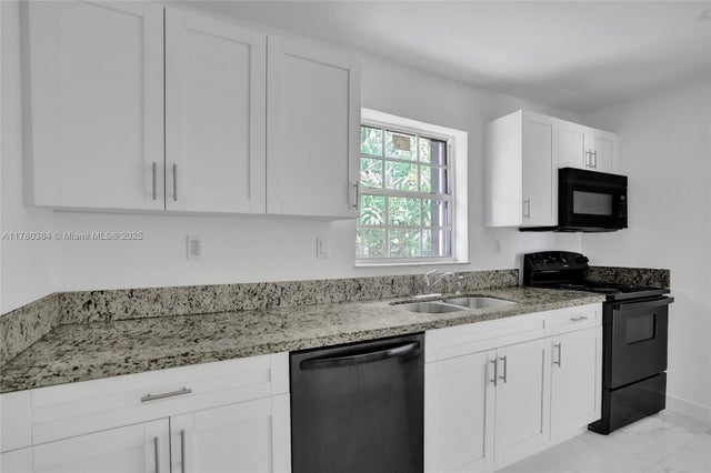 4 of 37 - 265 Nw 135th St, North Miami, FL