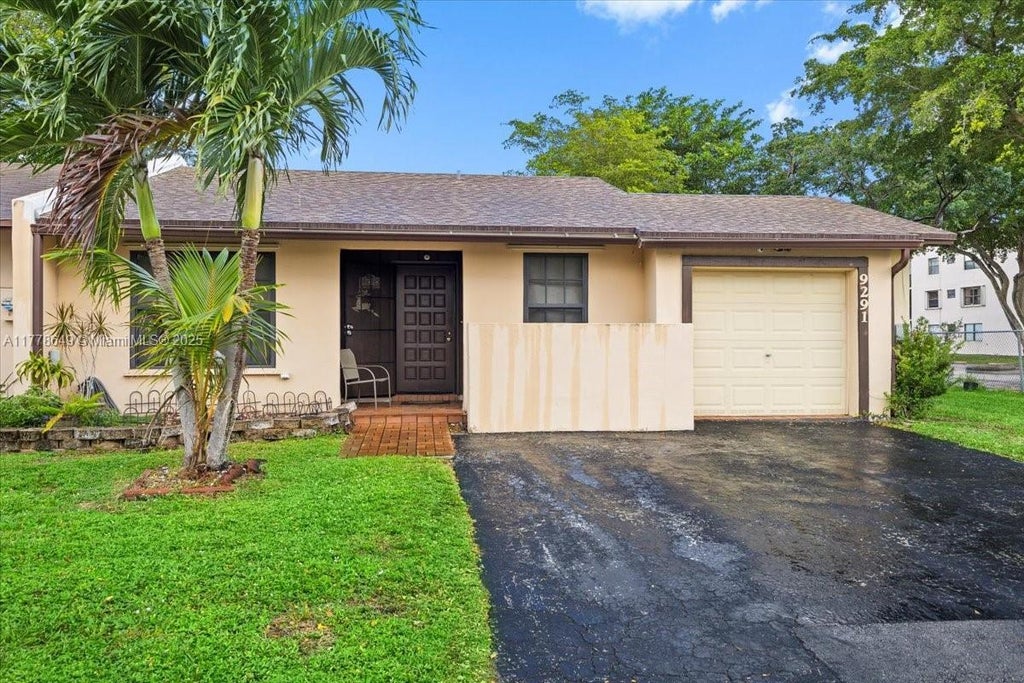 9291 E Fern Ln, Miramar