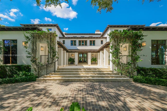 1 of 36 - 555 Arvida Pkwy, Coral Gables, FL
