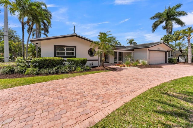 2 of 47 - 2272 Ne 31st St, Lighthouse Point, FL