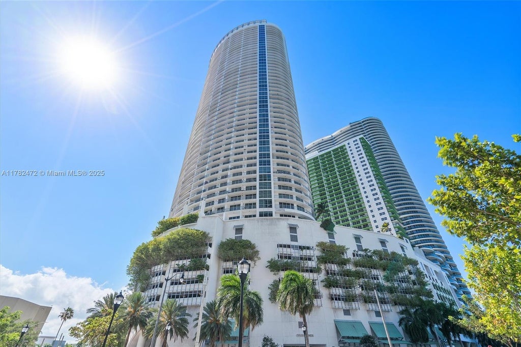1750 N Bayshore Dr 3106, Miami