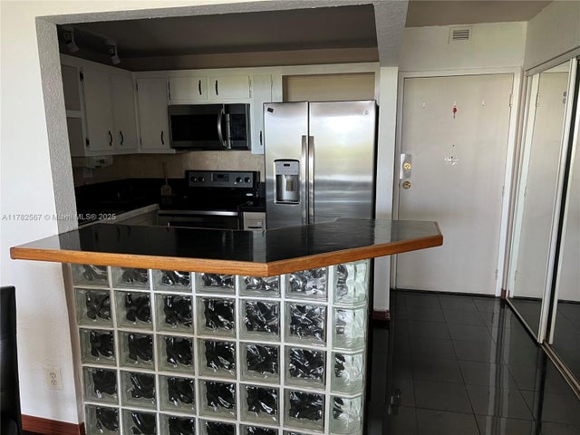 2 of 16 - 1465 Ne 123rd St 515, North Miami, FL
