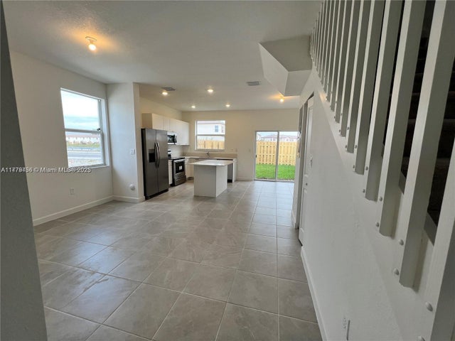 3 of 21 - 12285 Nw 24th Pl, Miami, FL