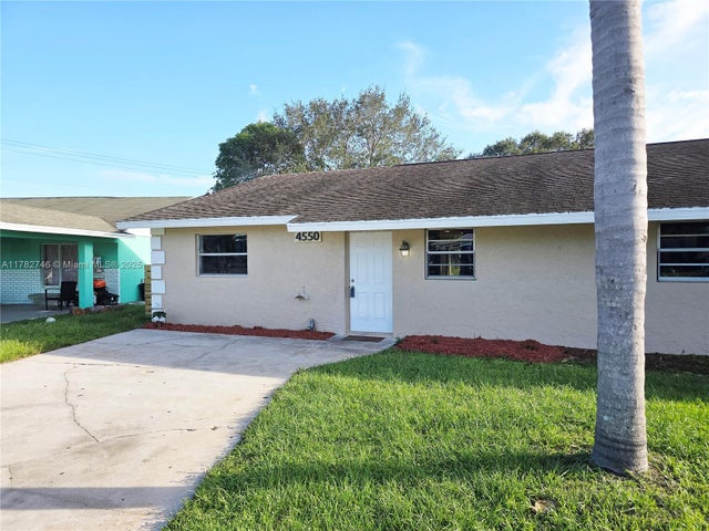 1 of 13 - 4550 Se Salvatori Rd, Stuart, FL