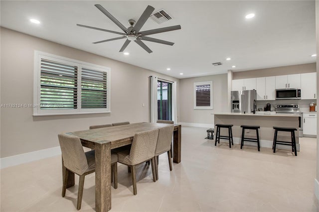 4 of 17 - 15451 Sw 173rd Ln, Miami, FL