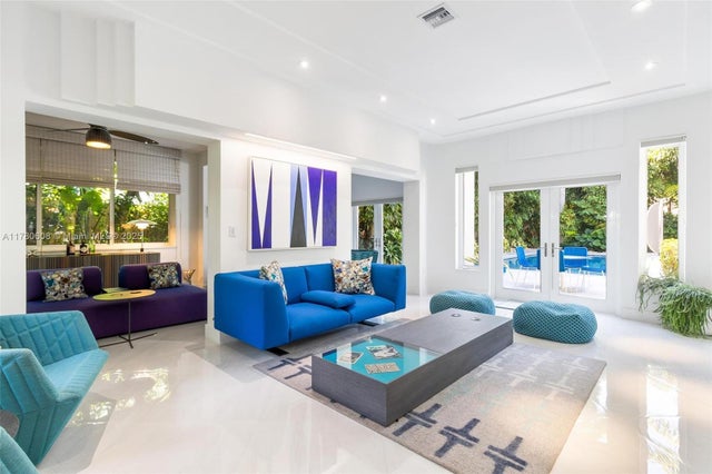 3 of 64 - 2550 Flamingo Dr, Miami Beach, FL