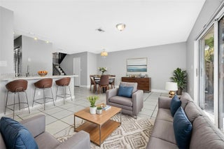 Photo of Listing #A11782772