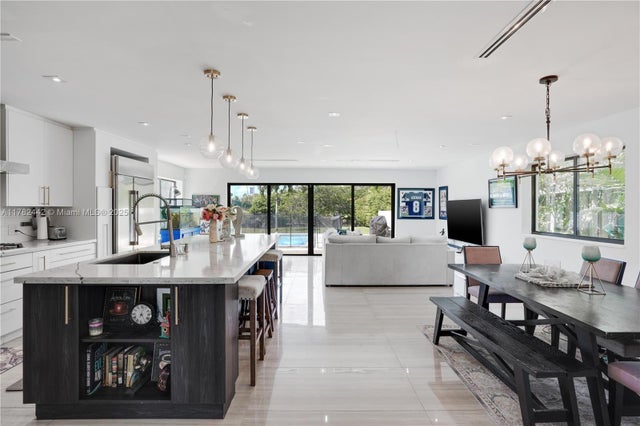 4 of 36 - 12500 Griffing Blvd, North Miami, FL