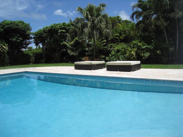 4 of 22 - 7440 Sw 126th St, Pinecrest, FL