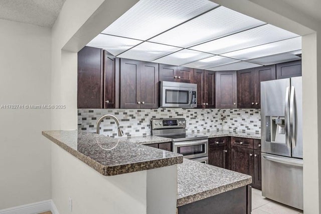 4 of 30 - 9050 Nw 28th St 114, Coral Springs, FL