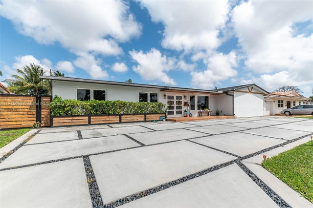 1 of 47 - 6231 Sw 94th Ave, Miami, FL