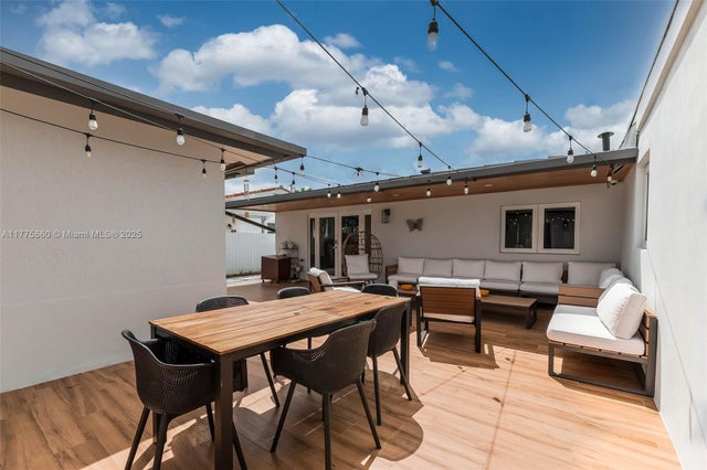 2 of 47 - 6231 Sw 94th Ave, Miami, FL