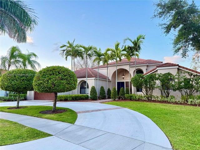 1 of 58 - 400 Alexandra Cir, Weston, FL