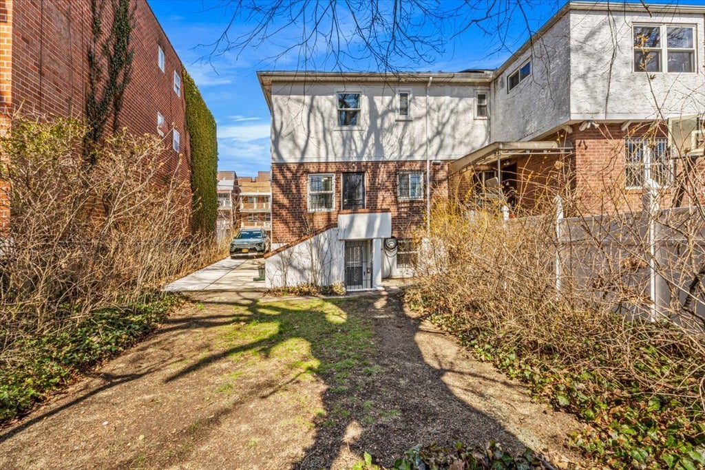 28 of 30 - 141-48 Pershing Crescent, New York City, NY