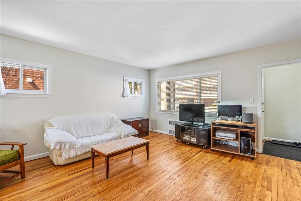 3 of 30 - 141-48 Pershing Crescent, New York City, NY