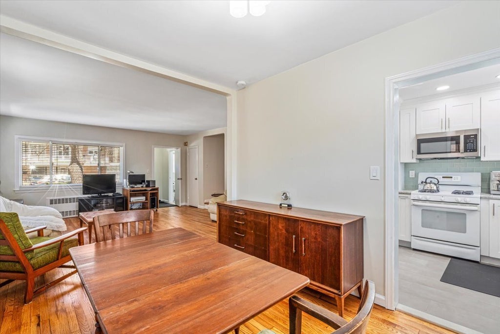 7 of 30 - 141-48 Pershing Crescent, New York City, NY