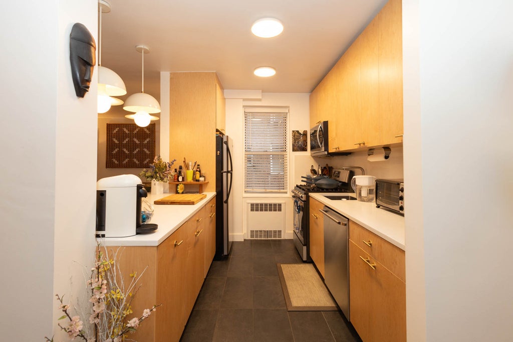 6 of 12 - 36-58 Dahill Road 3c, New York City, NY