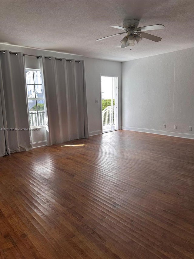 4 of 14 - 1065 97th St 1a, Bay Harbor Islands, FL