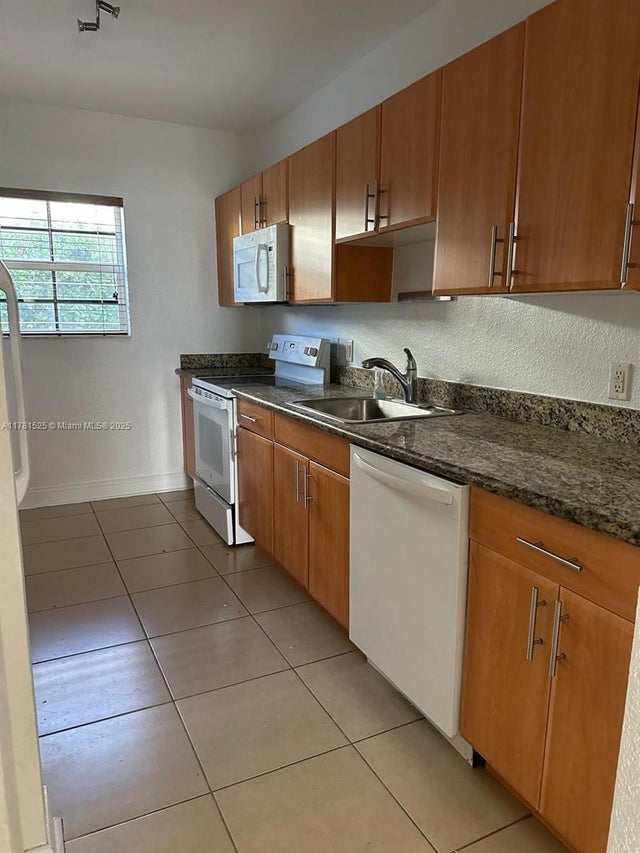 5 of 14 - 1065 97th St 1a, Bay Harbor Islands, FL